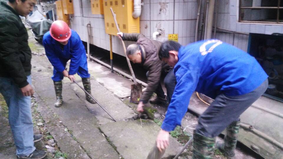 玉龙清掏化粪池、管道疏通一站式服务<高效><技术><可靠>