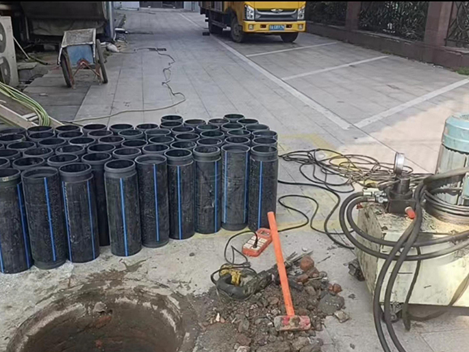 玉龙PE置换管厂家 DN315置换管 非开挖管短管置换